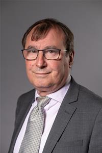 Profile image for Councillor Alan Holmes